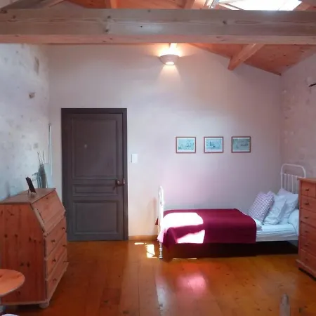 Authentique Avec Piscine, Proche Nature Et Activites, Renove Et Confortable, Jusqu'a 6 Pers. - Fr-1-426-96 Nyaraló *