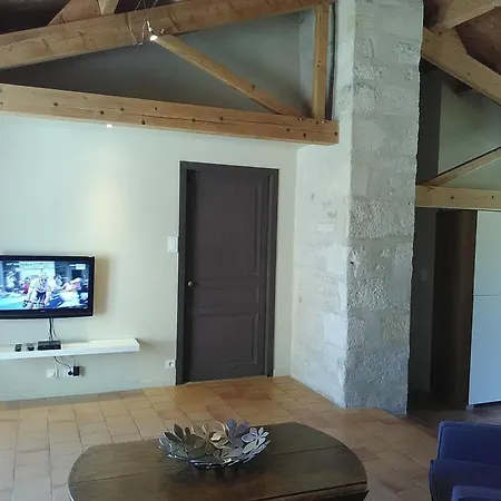 Holiday home Authentique Avec Piscine, Proche Nature Et Activites, Renove Et Confortable, Jusqu'a 6 Pers. - Fr-1-426-96