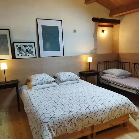 Authentique Avec Piscine, Proche Nature Et Activites, Renove Et Confortable, Jusqu'a 6 Pers. - Fr-1-426-96 Holiday home Fontenay-le-Comte