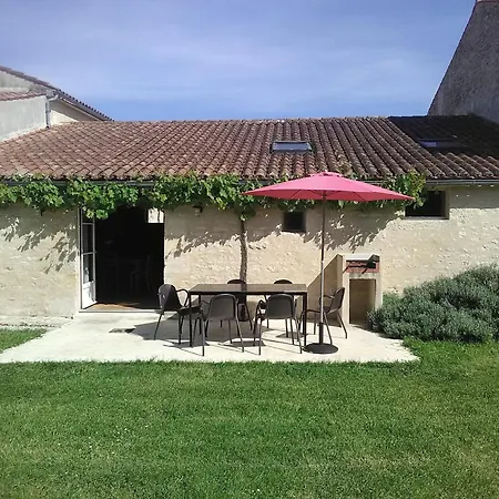 Casa rural Authentique Avec Piscine, Proche Nature Et Activités, Rénové Et Confortable, Jusqu'à 6 Pers. - Fr-1-426-96 Fontenay-le-Comte
