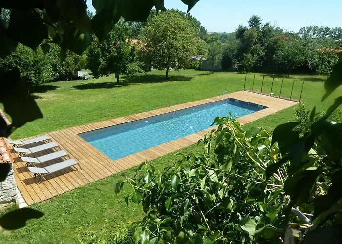 בית נופש Authentique Avec Piscine, Proche Nature Et Activites, Renove Et Confortable, Jusqu'a 6 Pers. - Fr-1-426-96 *