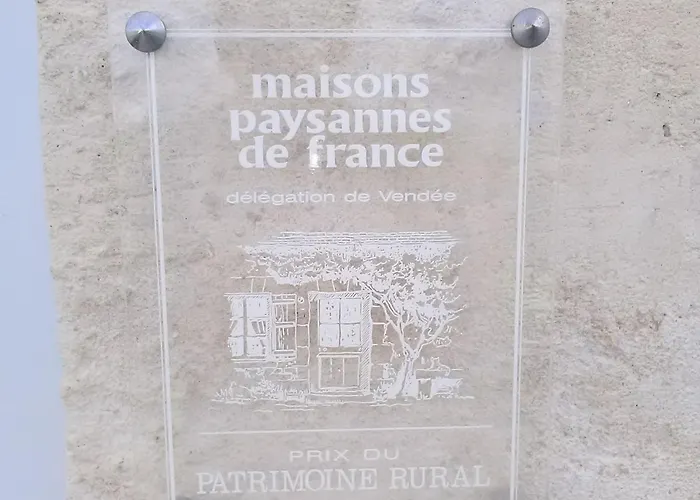 Authentique Avec Piscine, Proche Nature Et Activites, Renove Et Confortable, Jusqu'a 6 Pers. - Fr-1-426-96 בית נופש