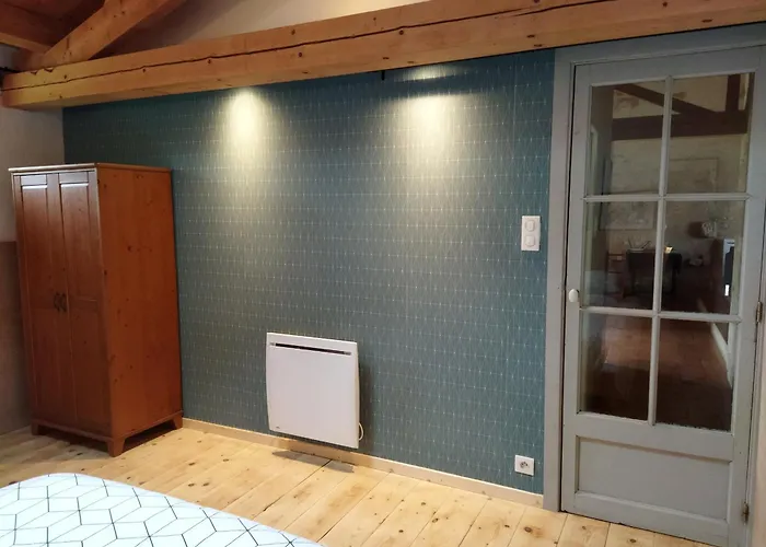 Authentique Avec Piscine, Proche Nature Et Activites, Renove Et Confortable, Jusqu'a 6 Pers. - Fr-1-426-96