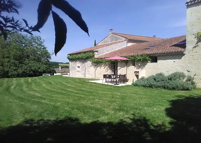 Authentique Avec Piscine, Proche Nature Et Activites, Renove Et Confortable, Jusqu'a 6 Pers. - Fr-1-426-96 פונטנה-לה-קומט