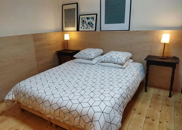 Authentique Avec Piscine, Proche Nature Et Activites, Renove Et Confortable, Jusqu'a 6 Pers. - Fr-1-426-96 בית נופש פונטנה-לה-קומט